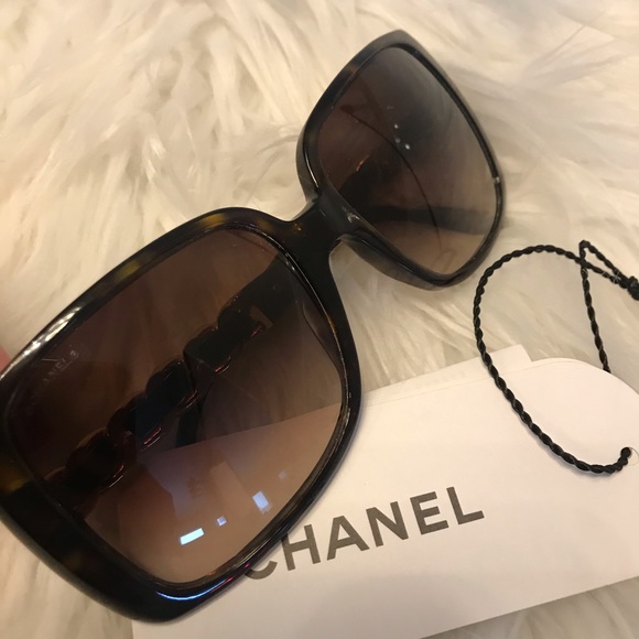 CHANEL tortoise shell gold chain sunglasses - Picture 4 of 10